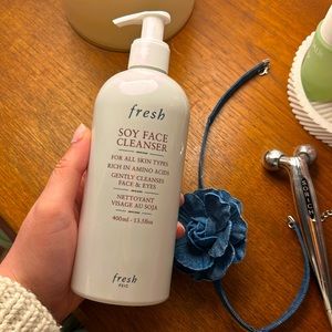 Brand new FRESH cleanser 🤍✨